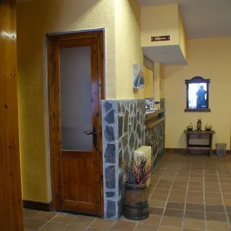 فندق Montesol Arttyco 2*