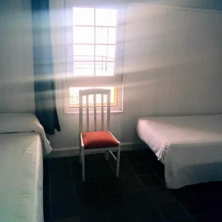 فندق Montesol Arttyco 2*